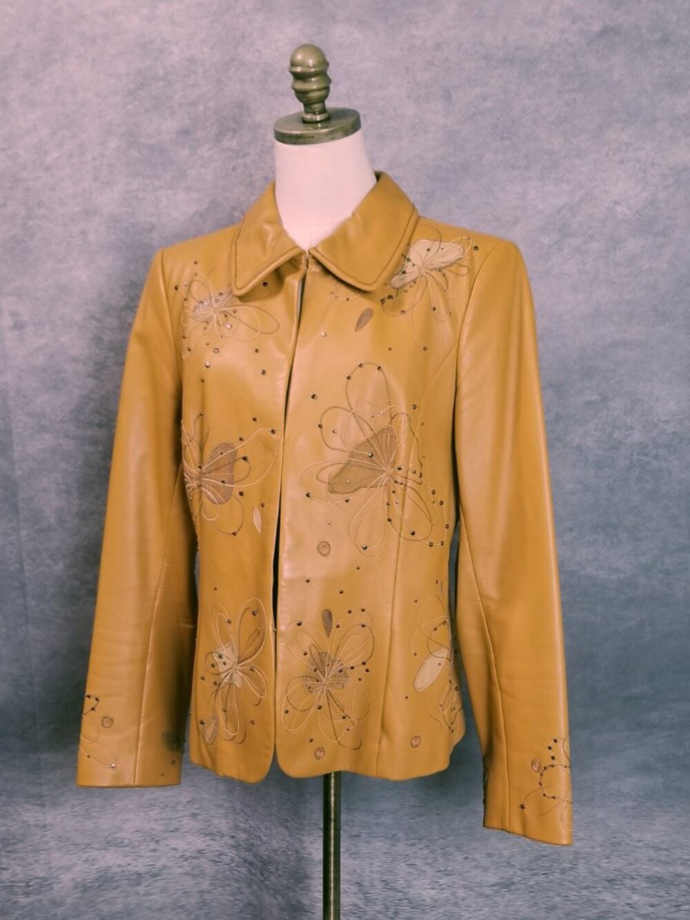 VTG Dana Buckman Mustard Leather Jacket Size 12 Butterfly Embroidered Studded - Picture 3 of 8